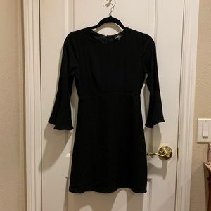 ❌️SOLD❌️ Lulus Bell Sleeve Dress